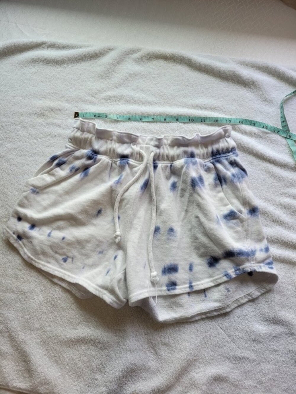 Universal Thread Women's Blue Tie-Dye Lounge Shorts Size Small